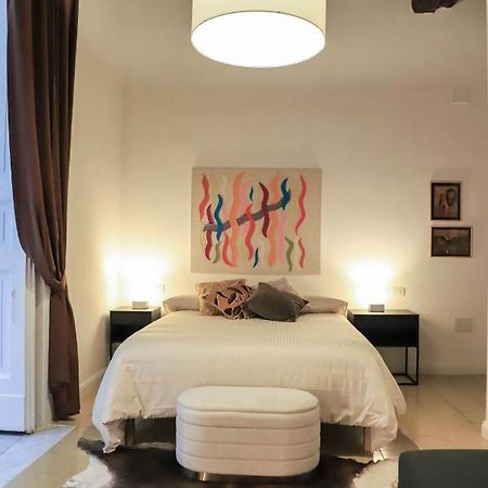 Le Scalette A Santa Chiara Apartment Наполи Екстериор снимка