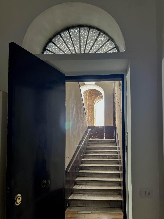 Le Scalette A Santa Chiara Apartment Наполи Екстериор снимка