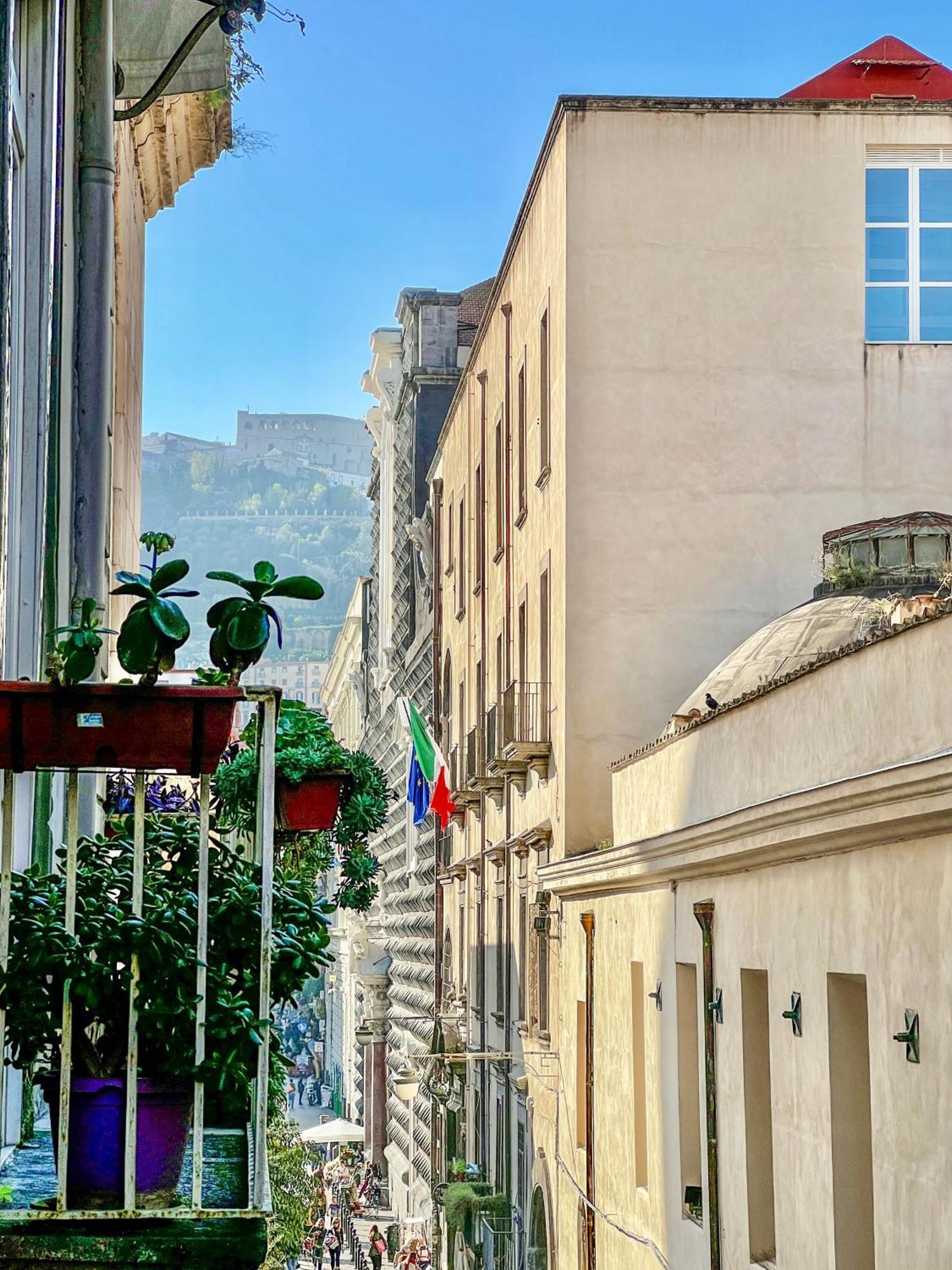 Le Scalette A Santa Chiara Apartment Наполи Екстериор снимка